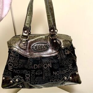 Lightweight Vintage 2000s Y2k Dereon Bag/Purse: